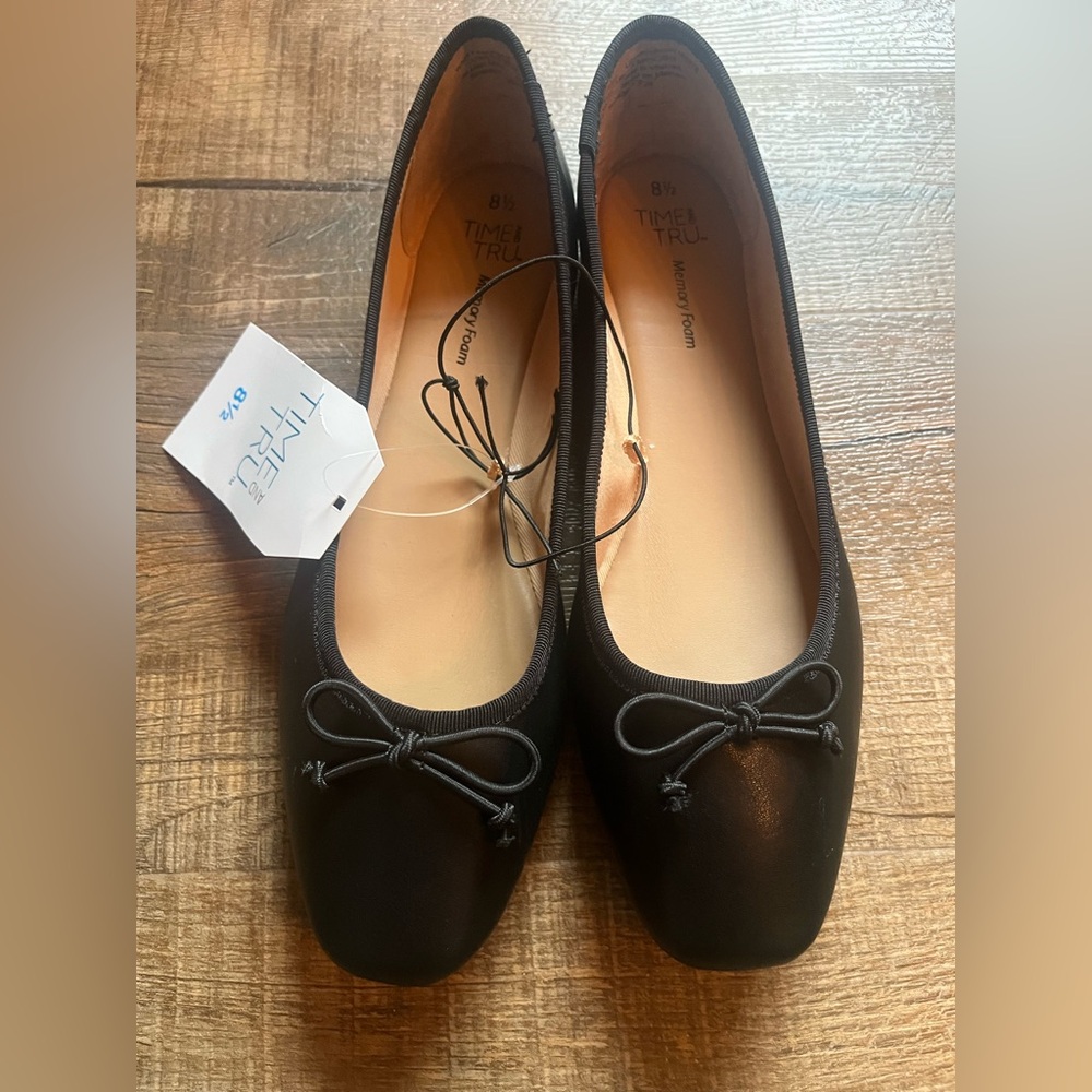 Time and Tru Black Bow Ballet Flats. New with tags. Women’s size 8.5 - Picture 5 of 10